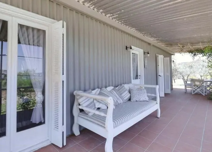 Odyssey Eco Farm Glamping 营地 Galatás