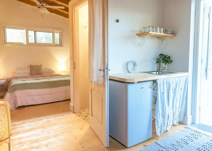 Odyssey Eco Farm Glamping * Γαλατάς